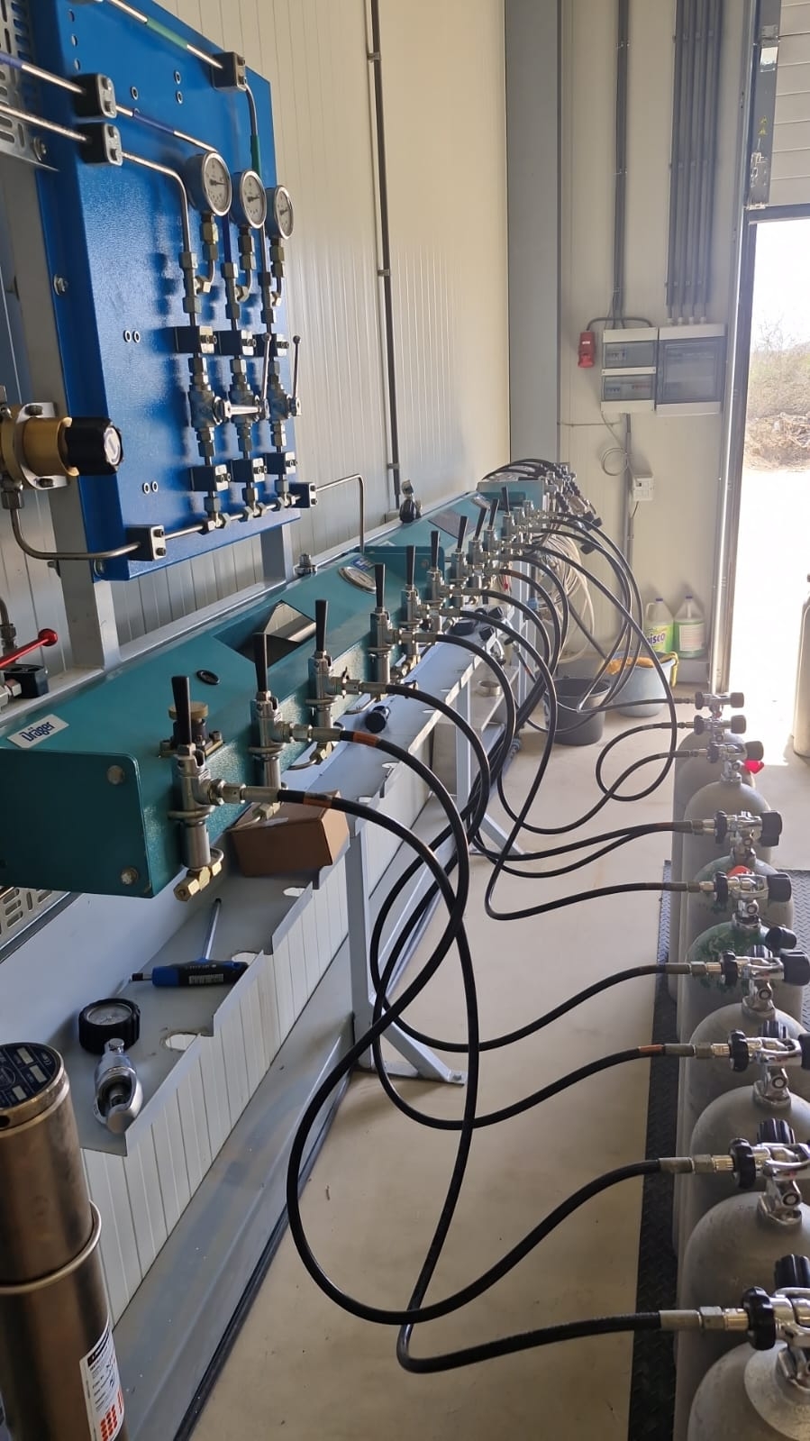 Professional cylinder filling system